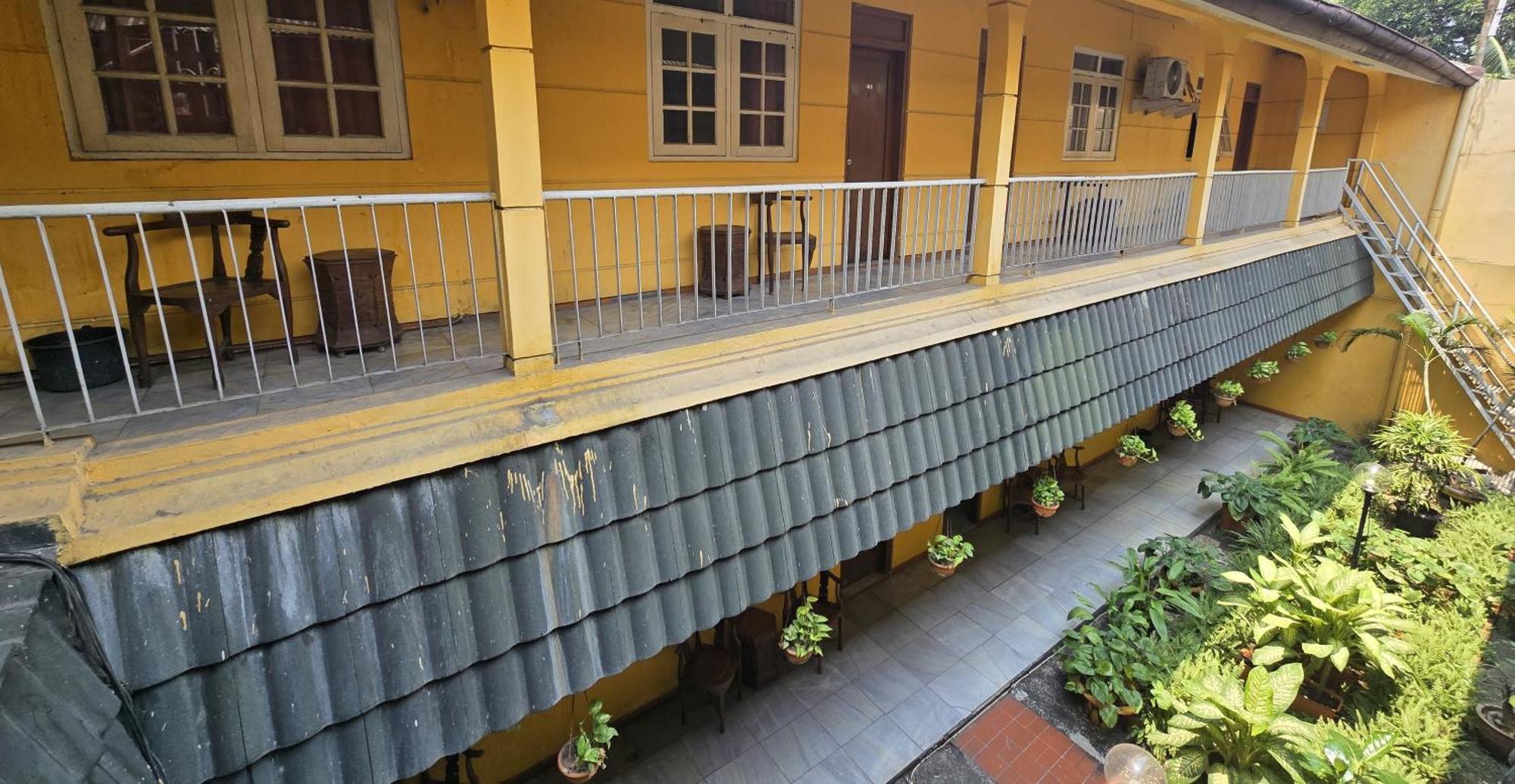 Hotel Tugu Asri Джакарта Екстериор снимка