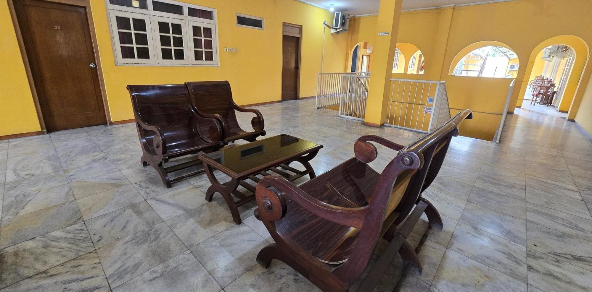 Hotel Tugu Asri Джакарта Екстериор снимка