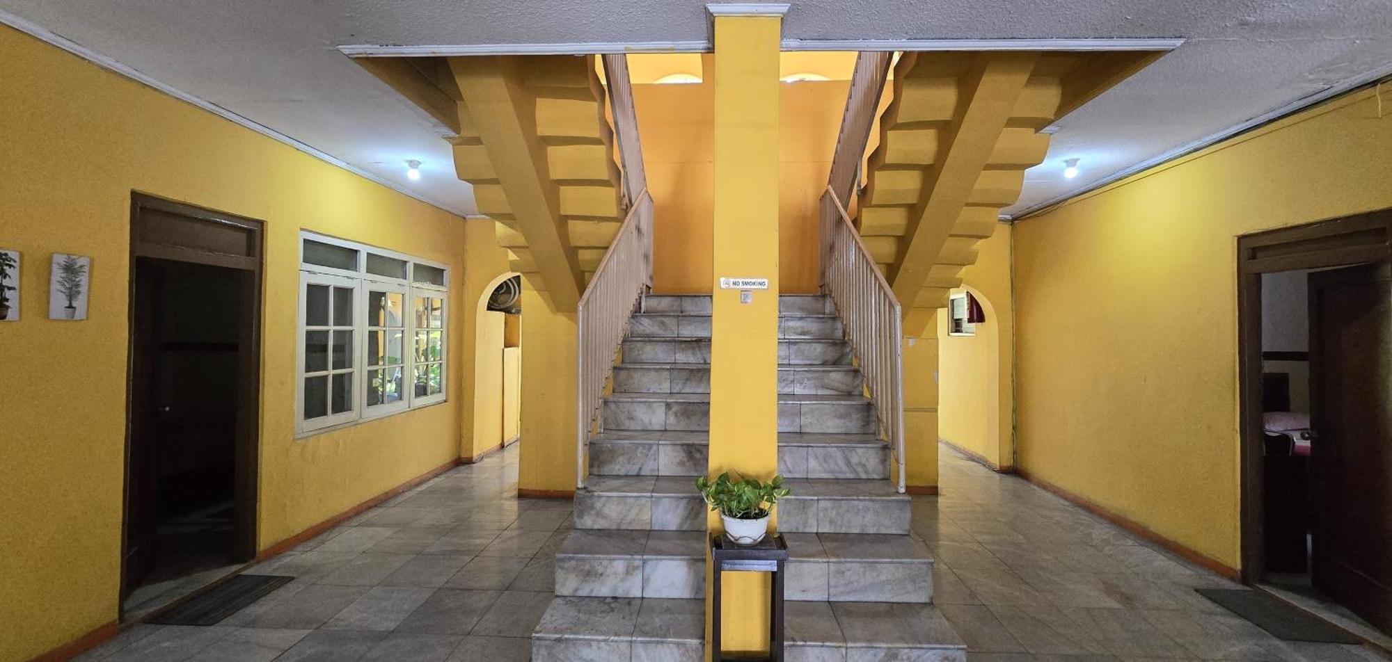 Hotel Tugu Asri Джакарта Екстериор снимка